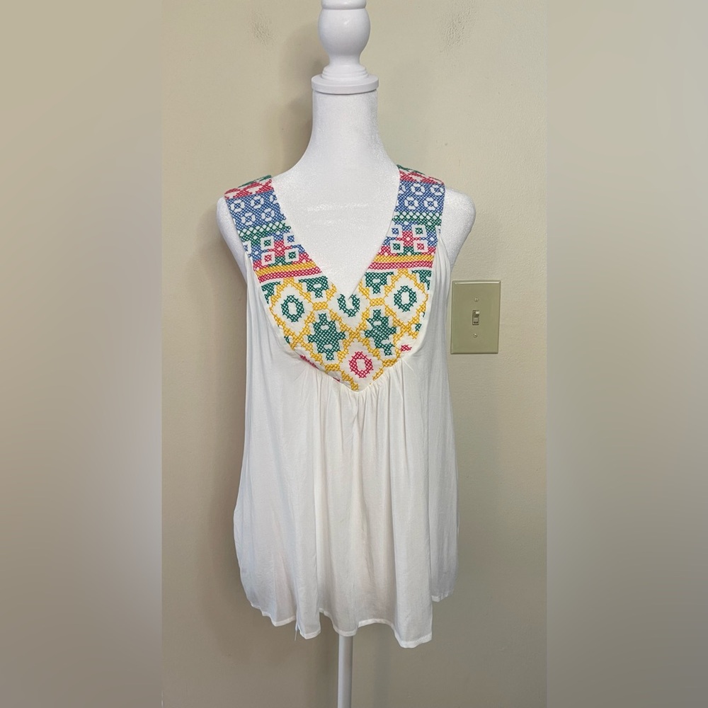 Lovestitch Women’s Bohemian Embroidery Tank Top V- Neck Size Medium. NWT - Picture 3 of 17